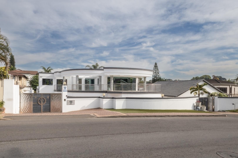 5 Bedroom Property for Sale in Malvern KwaZulu-Natal