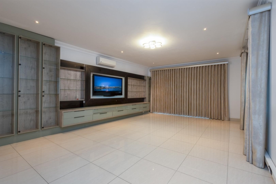 5 Bedroom Property for Sale in Malvern KwaZulu-Natal