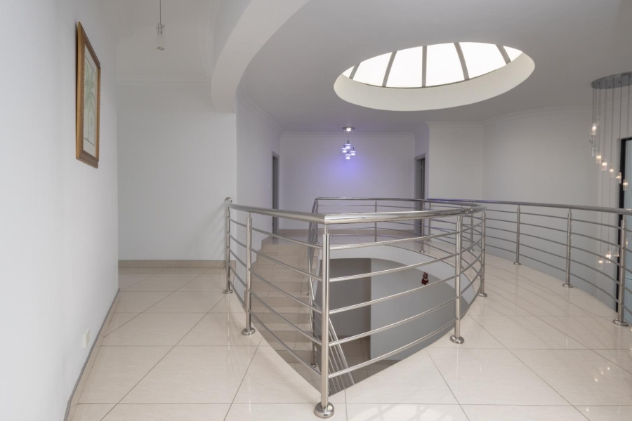 5 Bedroom Property for Sale in Malvern KwaZulu-Natal