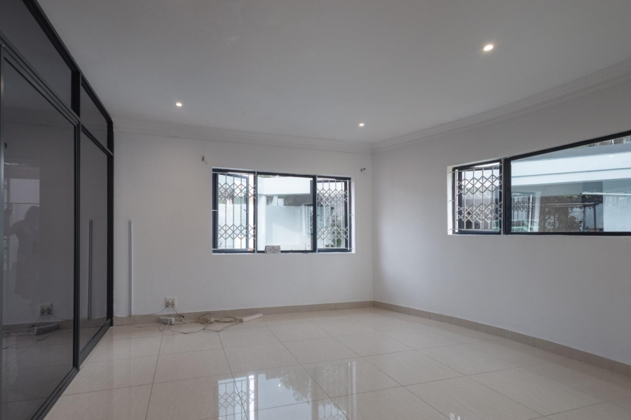 5 Bedroom Property for Sale in Malvern KwaZulu-Natal