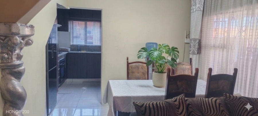 3 Bedroom Property for Sale in Risecliff KwaZulu-Natal