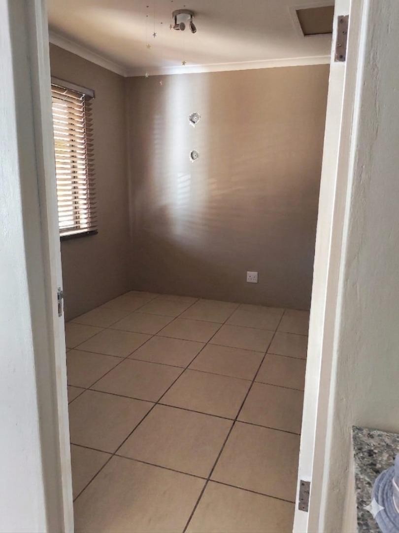 3 Bedroom Property for Sale in Risecliff KwaZulu-Natal