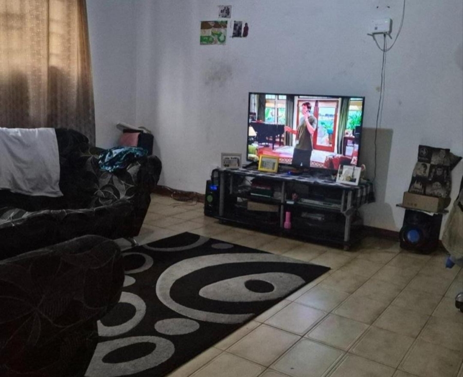 3 Bedroom Property for Sale in Kharwastan KwaZulu-Natal