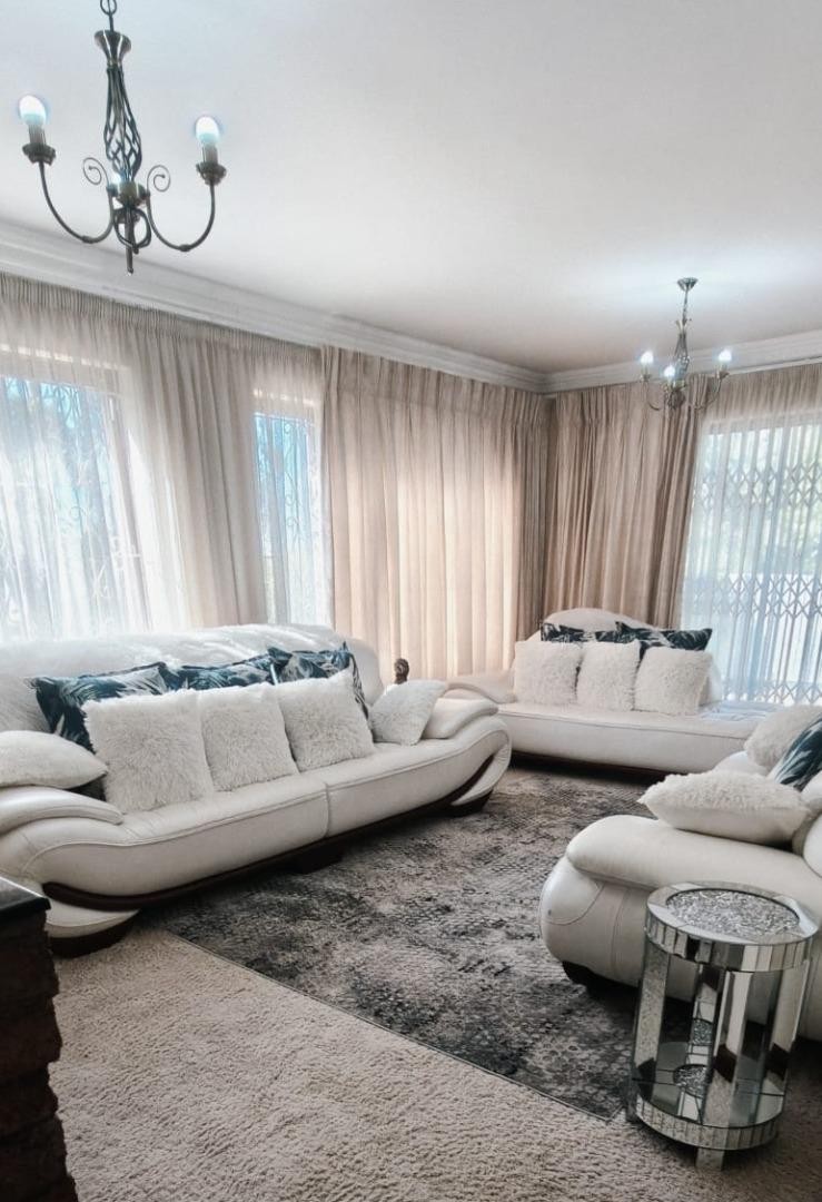 7 Bedroom Property for Sale in Shallcross KwaZulu-Natal