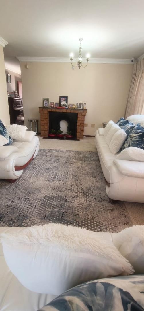 7 Bedroom Property for Sale in Shallcross KwaZulu-Natal