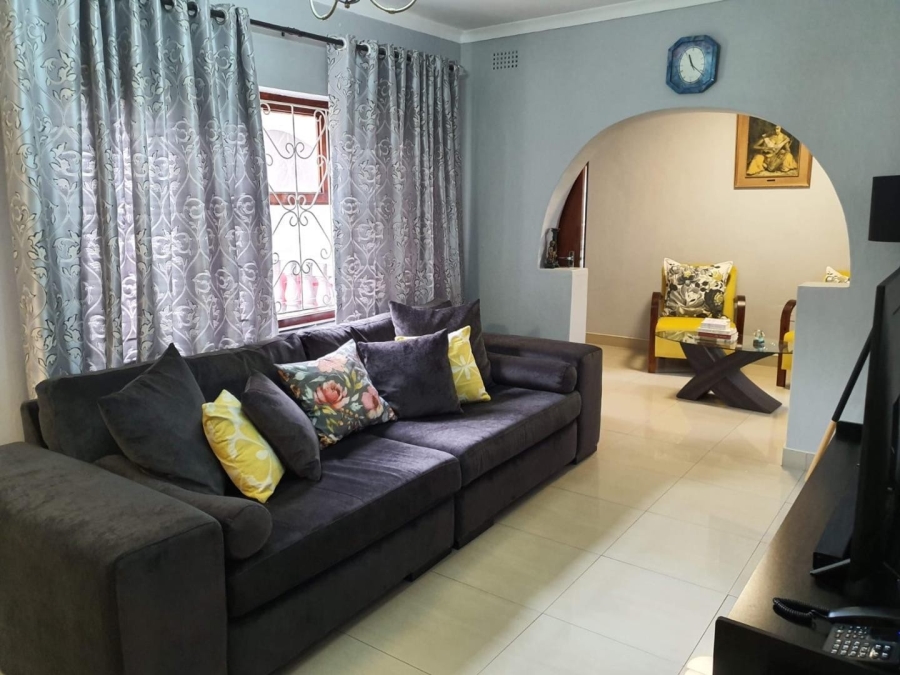 7 Bedroom Property for Sale in Shallcross KwaZulu-Natal