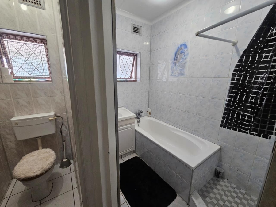 3 Bedroom Property for Sale in Yellowwood Park KwaZulu-Natal