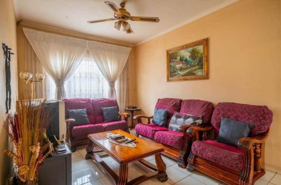 3 Bedroom Property for Sale in Woodhaven KwaZulu-Natal