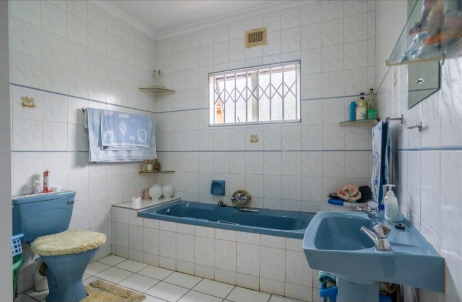 3 Bedroom Property for Sale in Woodhaven KwaZulu-Natal