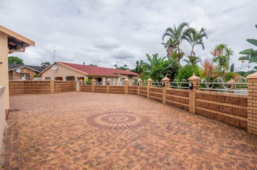 3 Bedroom Property for Sale in Woodhaven KwaZulu-Natal