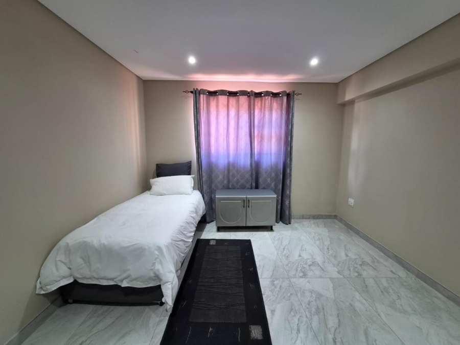 To Let 3 Bedroom Property for Rent in Bluff KwaZulu-Natal