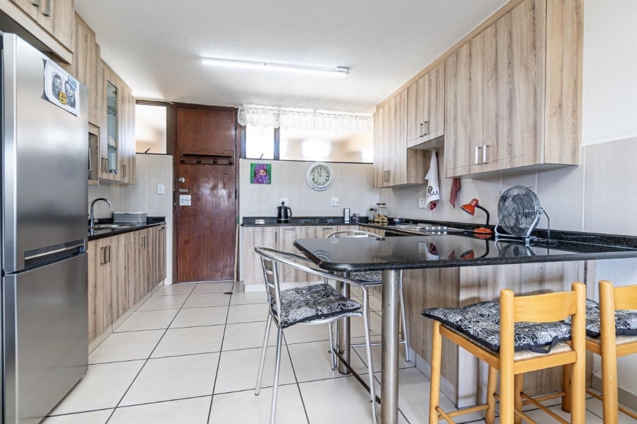 To Let 3 Bedroom Property for Rent in Amanzimtoti KwaZulu-Natal