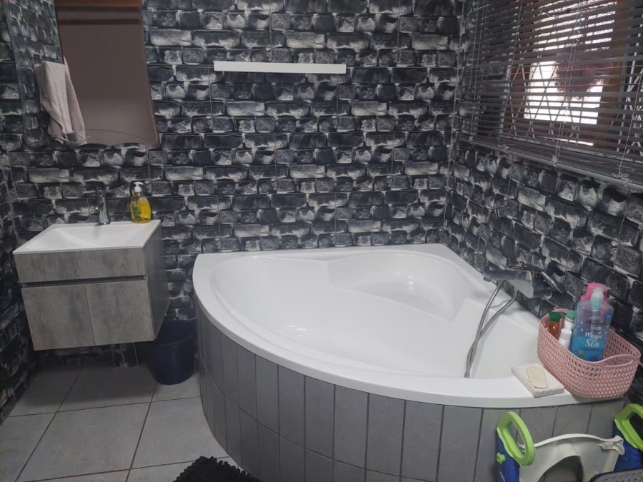 4 Bedroom Property for Sale in Bluff KwaZulu-Natal