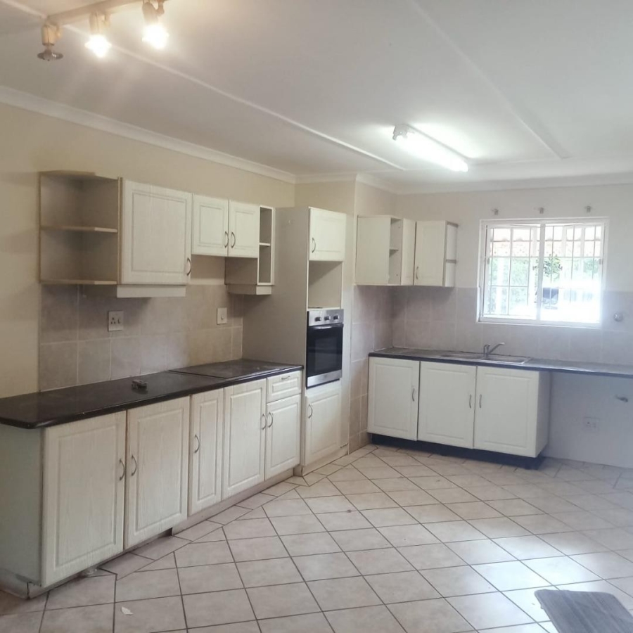 3 Bedroom Property for Sale in Sherwood KwaZulu-Natal