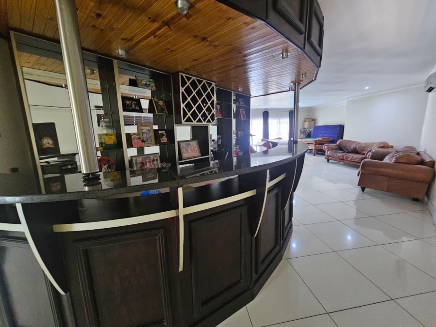 3 Bedroom Property for Sale in Amanzimtoti KwaZulu-Natal