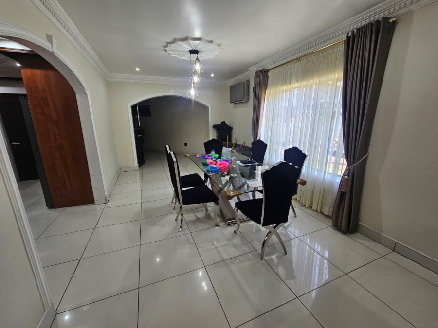 3 Bedroom Property for Sale in Amanzimtoti KwaZulu-Natal