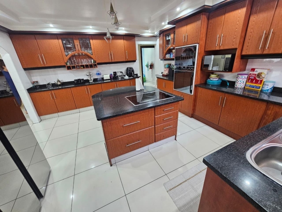 3 Bedroom Property for Sale in Amanzimtoti KwaZulu-Natal