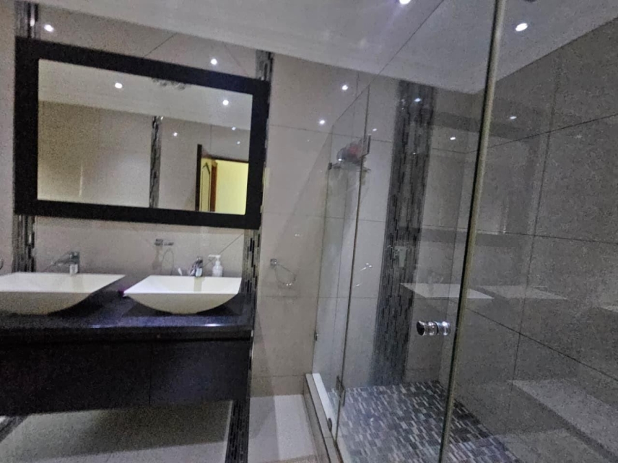 3 Bedroom Property for Sale in Amanzimtoti KwaZulu-Natal