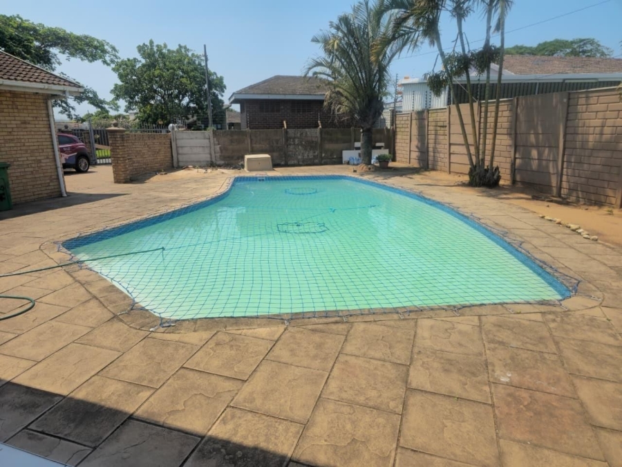 3 Bedroom Property for Sale in Amanzimtoti KwaZulu-Natal