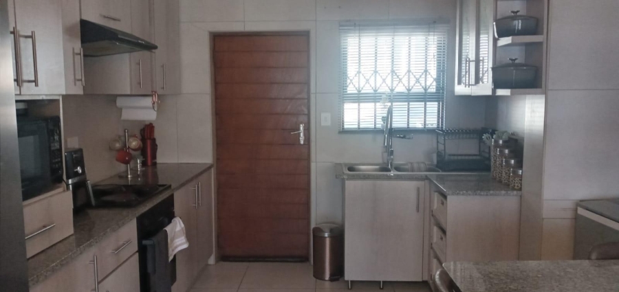 2 Bedroom Property for Sale in Bluff KwaZulu-Natal