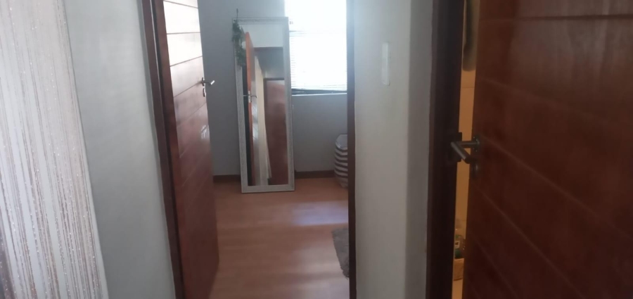 2 Bedroom Property for Sale in Bluff KwaZulu-Natal