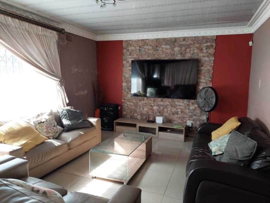 5 Bedroom Property for Sale in Bluff KwaZulu-Natal