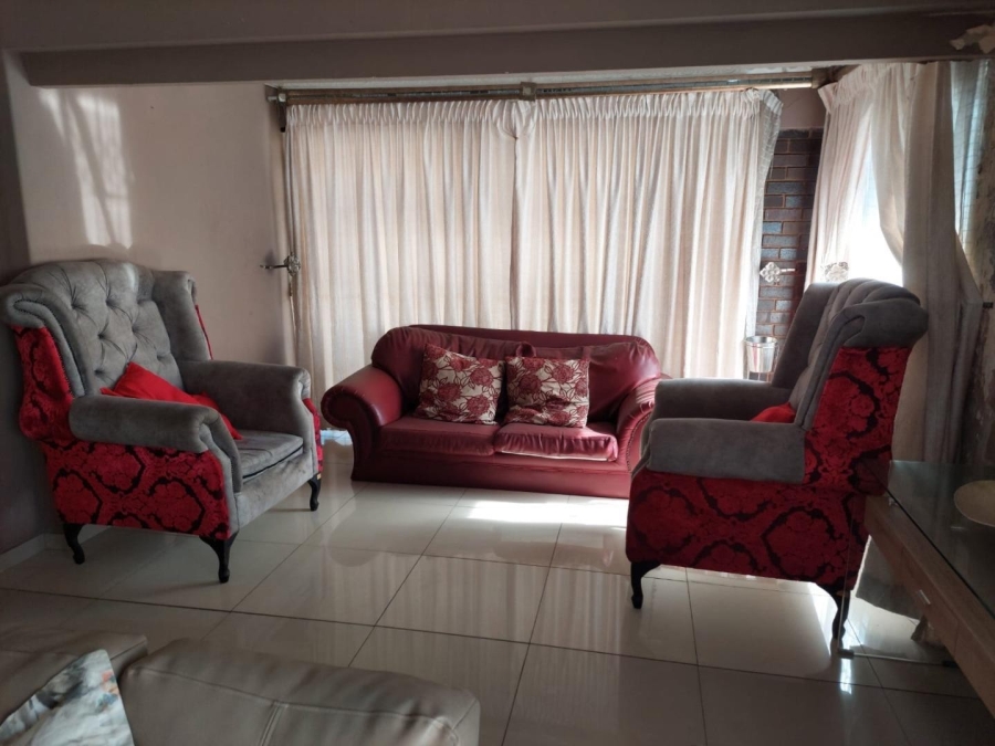 5 Bedroom Property for Sale in Bluff KwaZulu-Natal