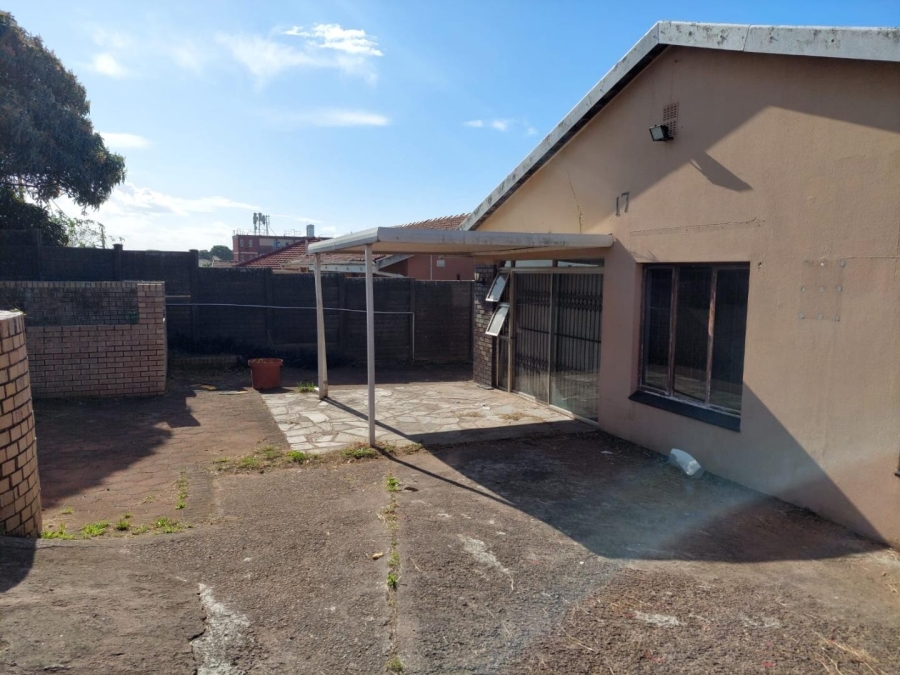 5 Bedroom Property for Sale in Bluff KwaZulu-Natal