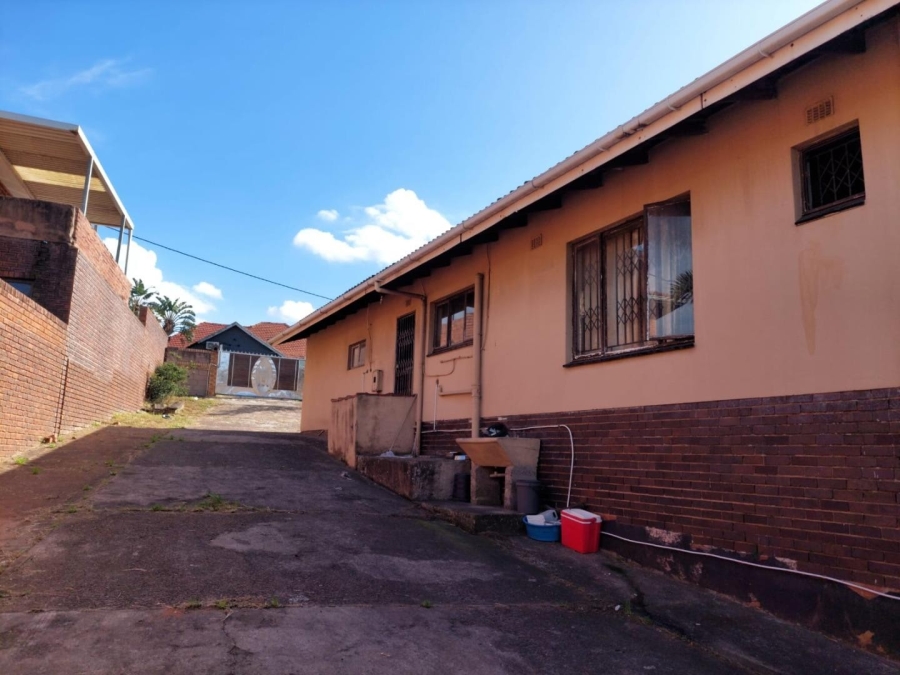 5 Bedroom Property for Sale in Bluff KwaZulu-Natal