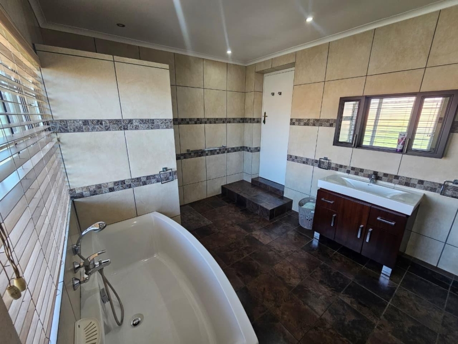 4 Bedroom Property for Sale in Bluff KwaZulu-Natal