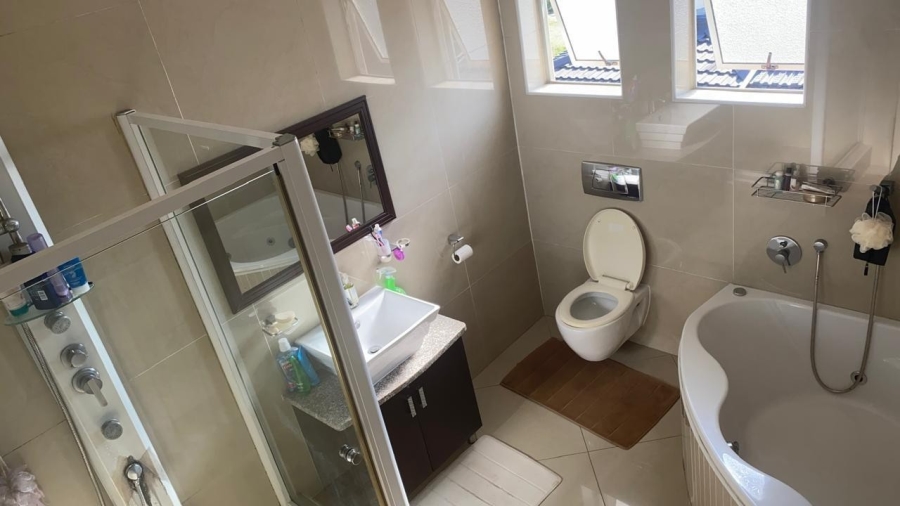 4 Bedroom Property for Sale in Bluff KwaZulu-Natal