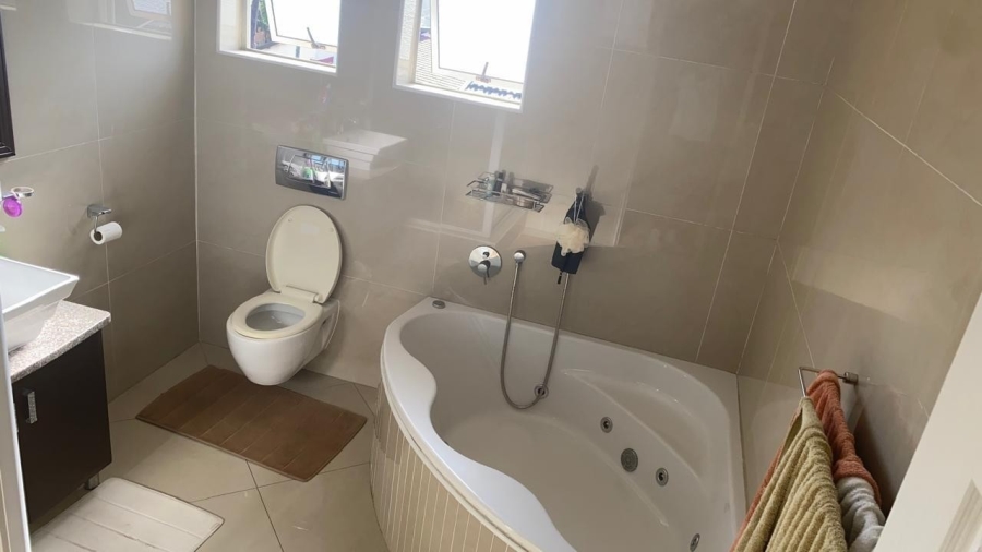 4 Bedroom Property for Sale in Bluff KwaZulu-Natal
