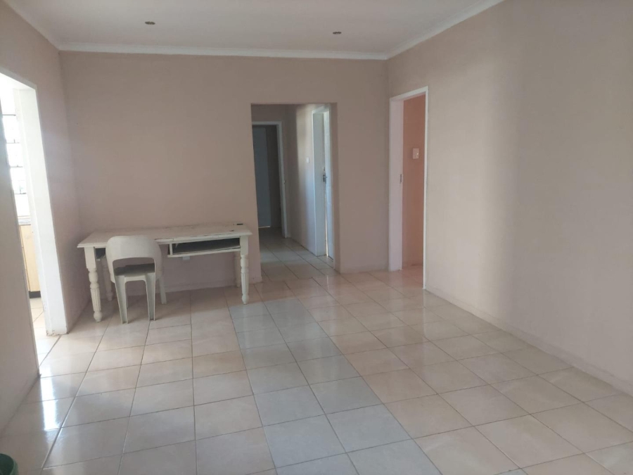 4 Bedroom Property for Sale in Montclair KwaZulu-Natal