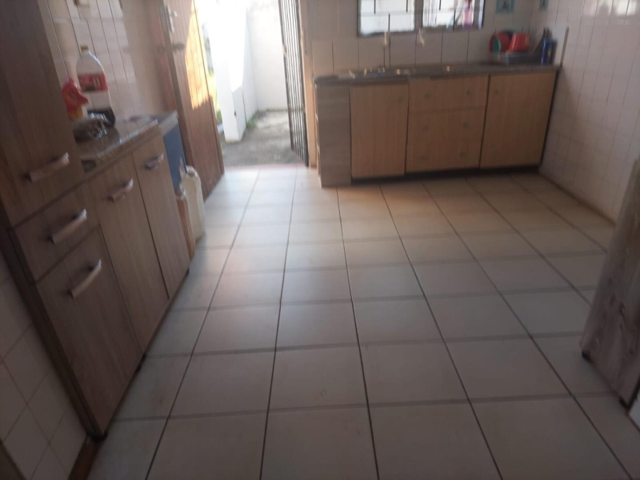 4 Bedroom Property for Sale in Montclair KwaZulu-Natal