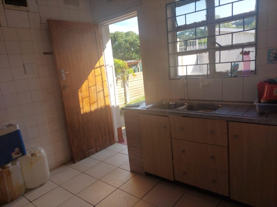 4 Bedroom Property for Sale in Montclair KwaZulu-Natal