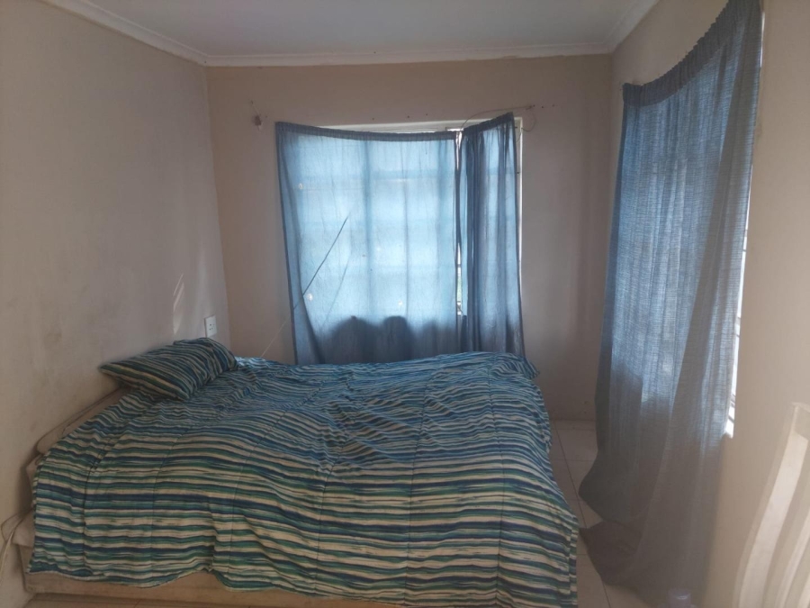 4 Bedroom Property for Sale in Montclair KwaZulu-Natal