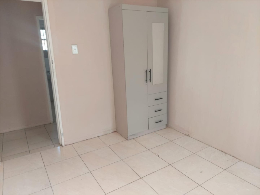 4 Bedroom Property for Sale in Montclair KwaZulu-Natal