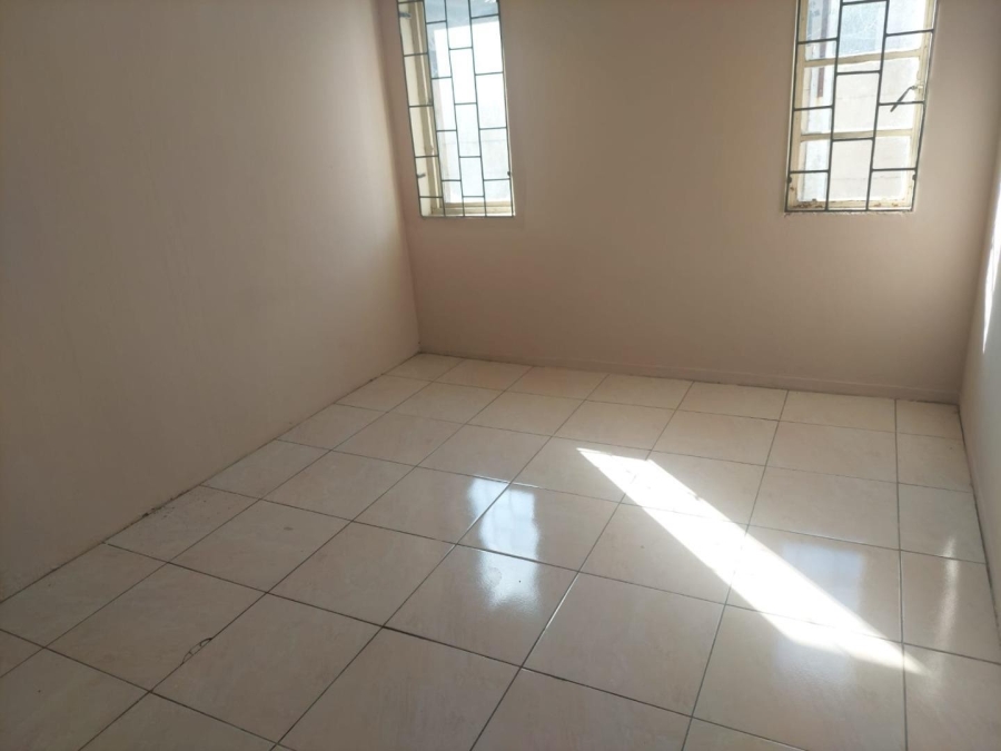 4 Bedroom Property for Sale in Montclair KwaZulu-Natal