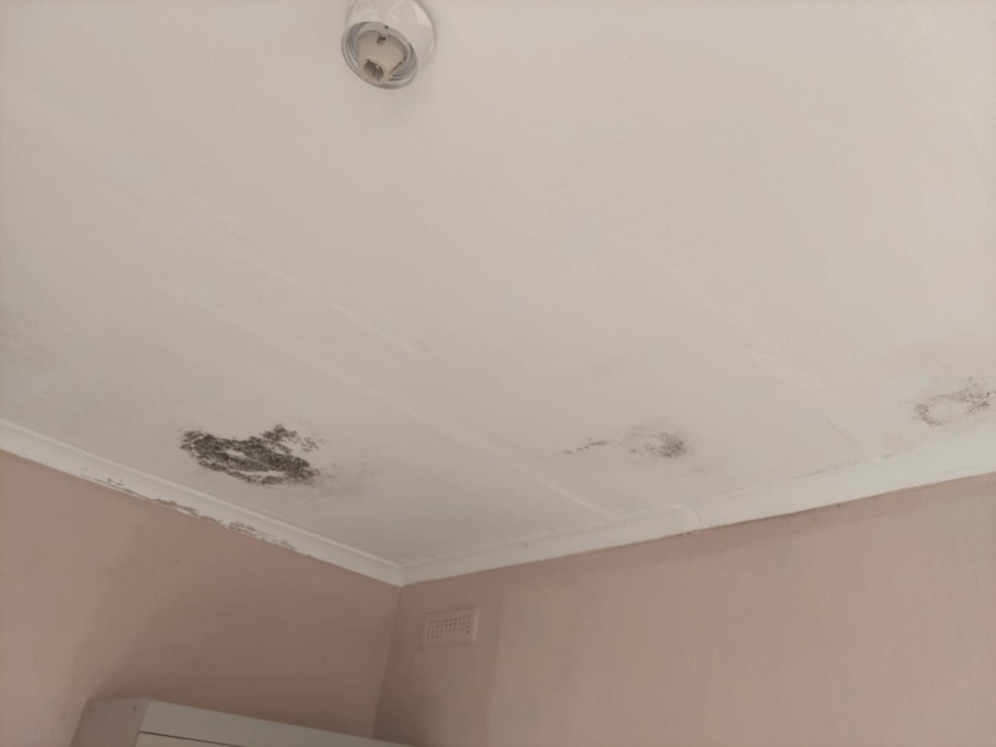 4 Bedroom Property for Sale in Montclair KwaZulu-Natal