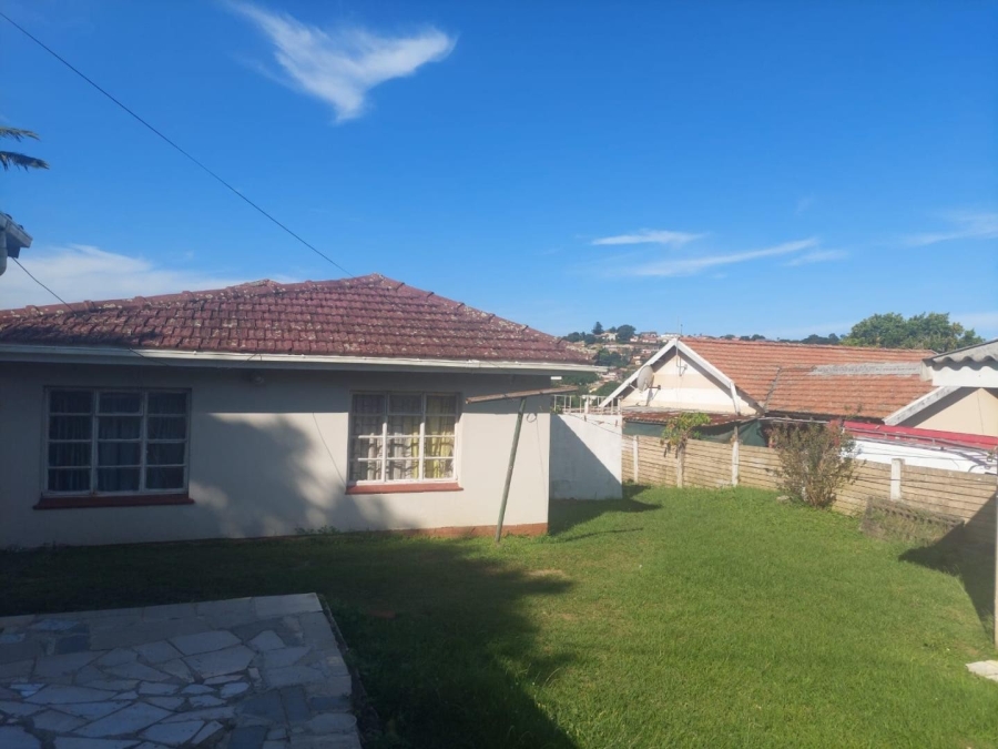 4 Bedroom Property for Sale in Montclair KwaZulu-Natal