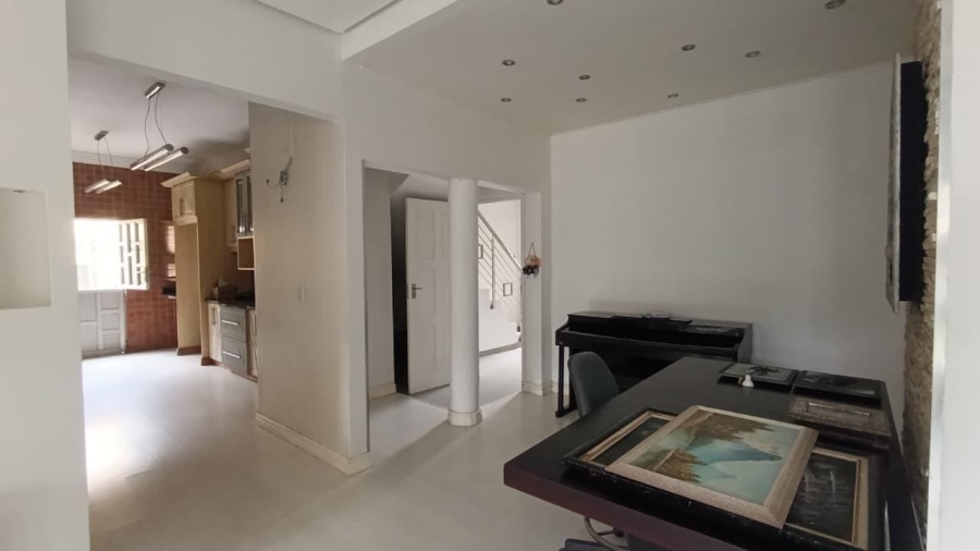 8 Bedroom Property for Sale in Cato Manor KwaZulu-Natal