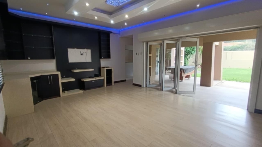8 Bedroom Property for Sale in Cato Manor KwaZulu-Natal
