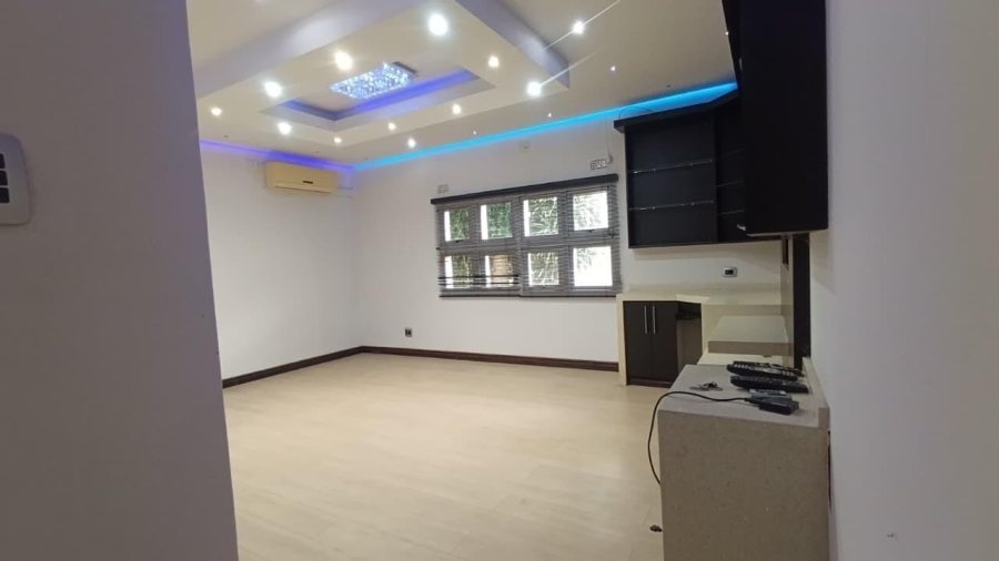 8 Bedroom Property for Sale in Cato Manor KwaZulu-Natal