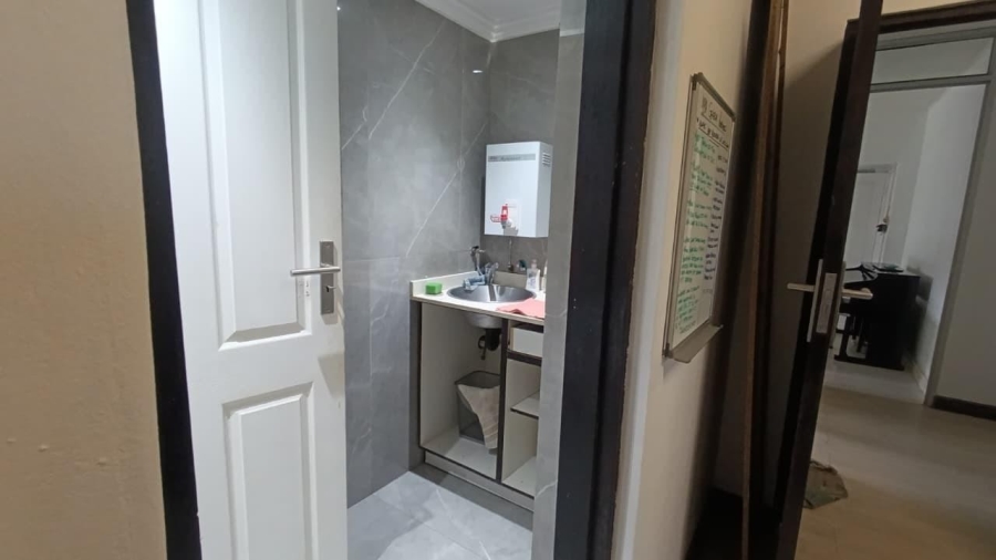 8 Bedroom Property for Sale in Cato Manor KwaZulu-Natal