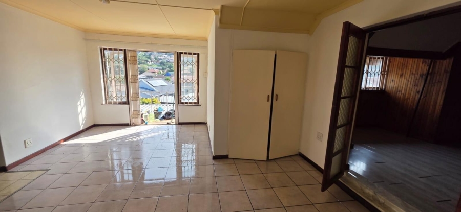 To Let 1 Bedroom Property for Rent in Bluff KwaZulu-Natal