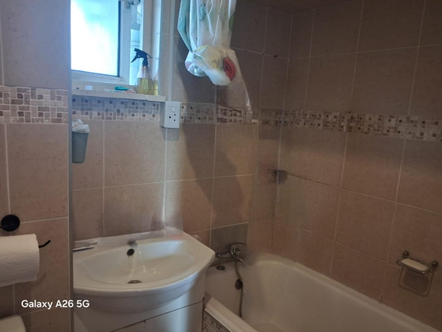 1 Bedroom Property for Sale in Bluff KwaZulu-Natal