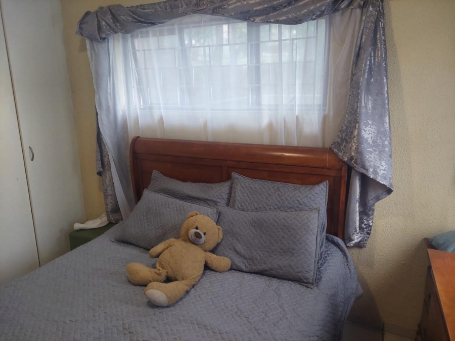 2 Bedroom Property for Sale in Montclair KwaZulu-Natal