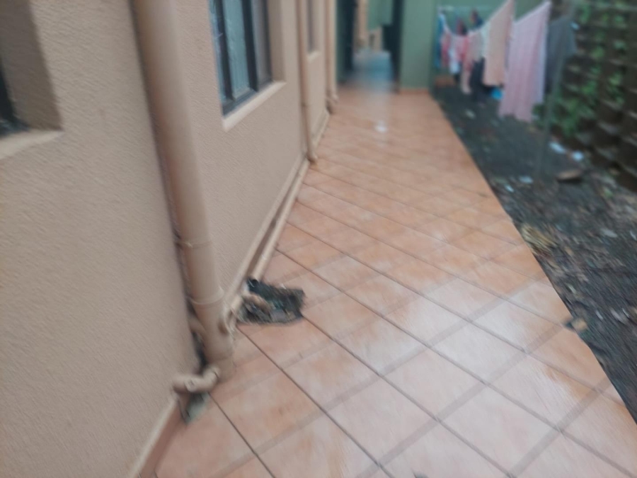 2 Bedroom Property for Sale in Montclair KwaZulu-Natal