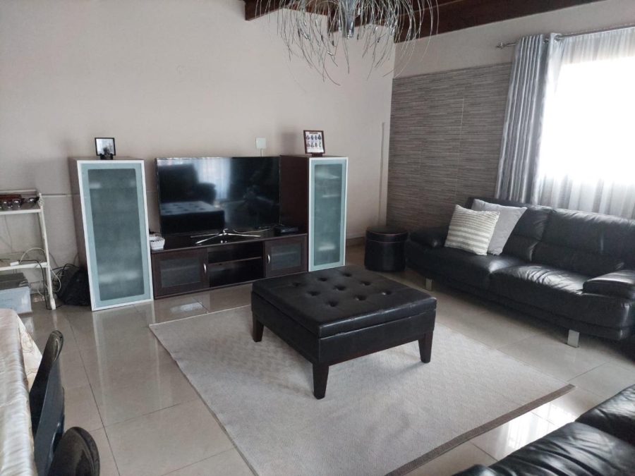 3 Bedroom Property for Sale in Silverglen KwaZulu-Natal