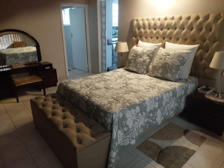 3 Bedroom Property for Sale in Silverglen KwaZulu-Natal